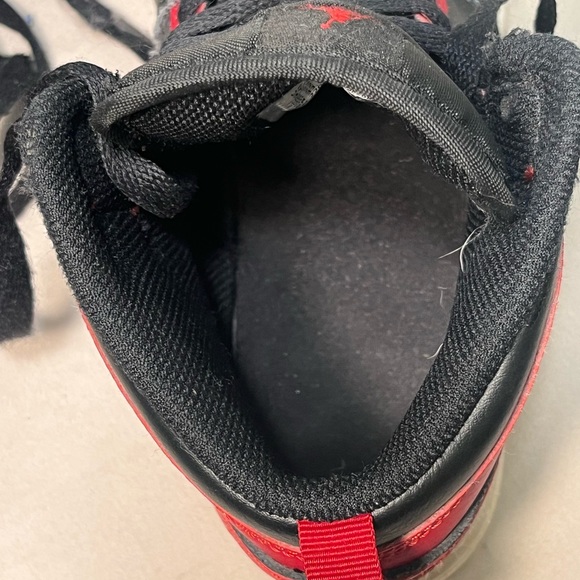 NIKE Air Jordan 1 Mid Banned 2020 Kids Size 3 - Picture 16 of 16